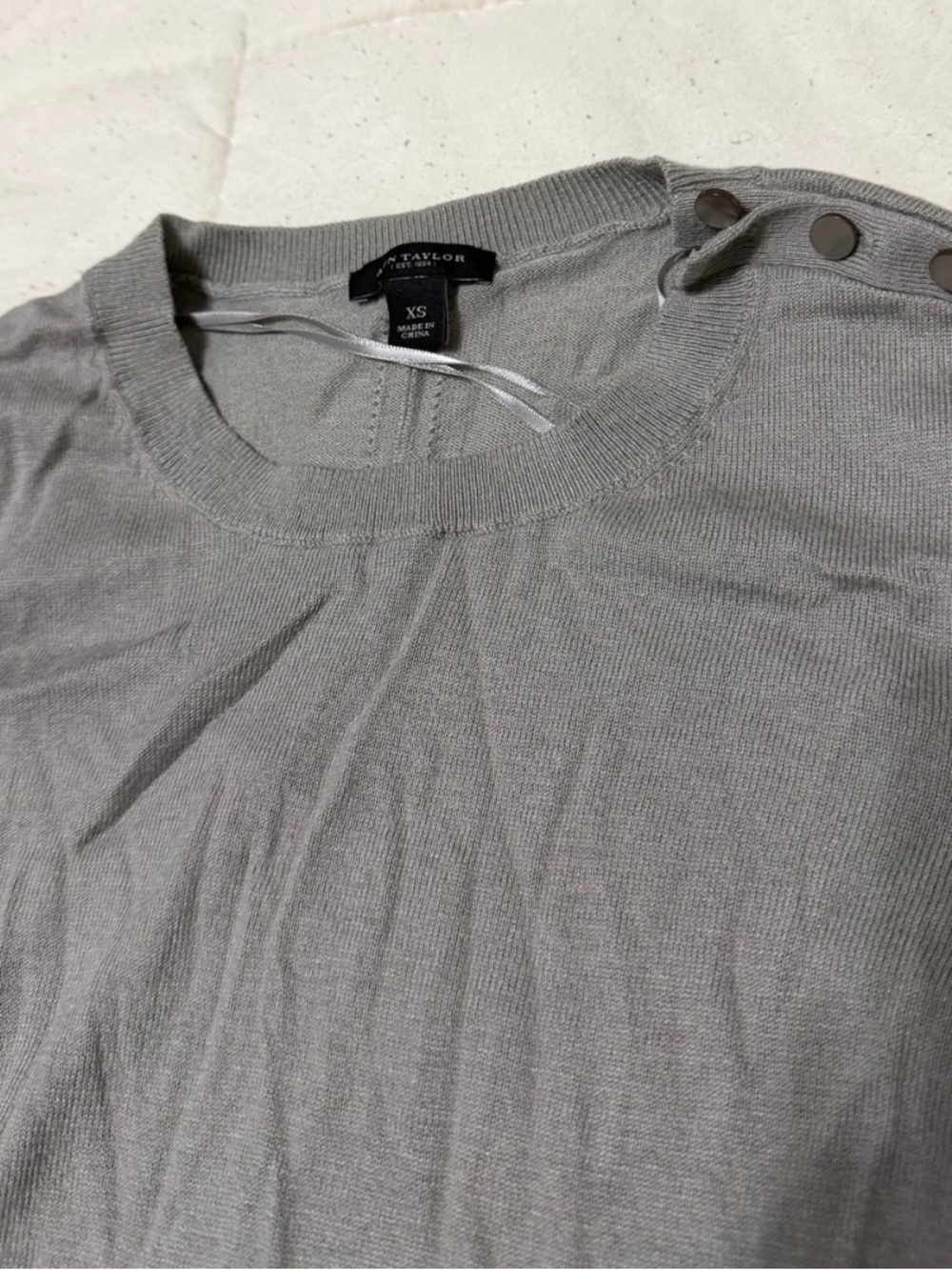 Anne taylor womens XS Crewneck Sweater - Gray